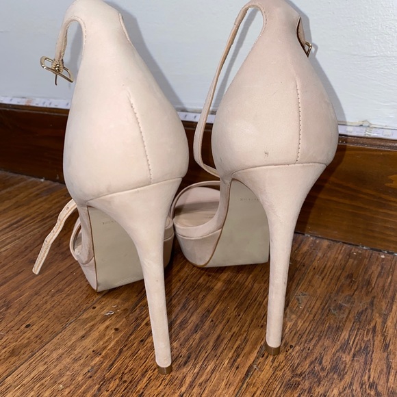 Steve Madden nude strap pump sandals - Picture 3 of 3